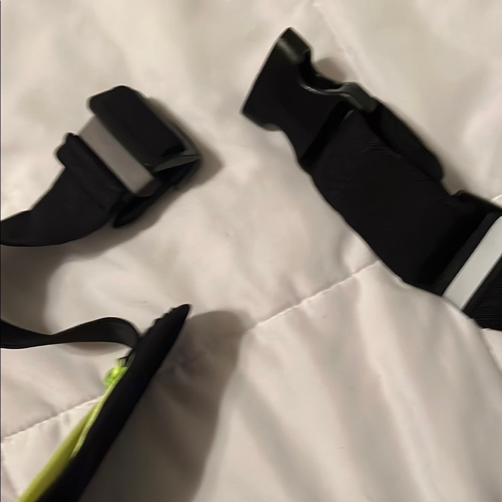 Fanny Pack Black and Fluorescent Yellow - Picture 4 of 4